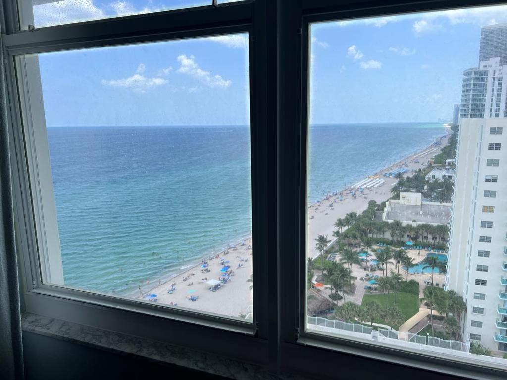 Penthouse Beach Front 1St Line, 2 Bedroom 2 Ba, New Decoration & Furnitures, Unobstructed View Of The Beautiful Atlantic, Free Parking Hollywood Buitenkant foto