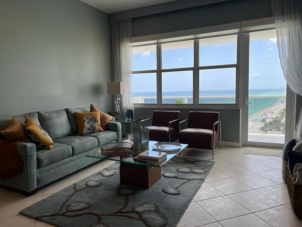 Penthouse Beach Front 1St Line, 2 Bedroom 2 Ba, New Decoration & Furnitures, Unobstructed View Of The Beautiful Atlantic, Free Parking Hollywood Buitenkant foto